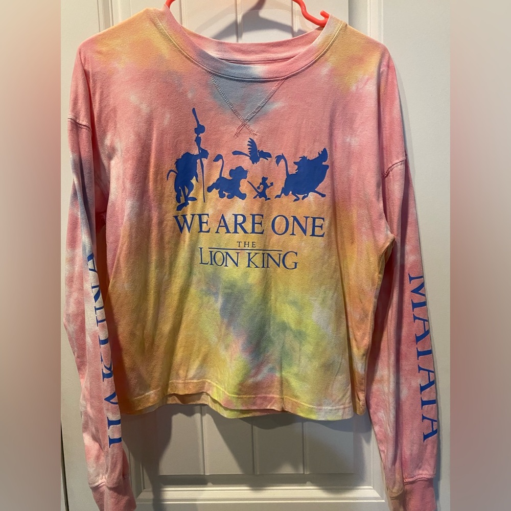 Disney Lion King T- shirt Size Small